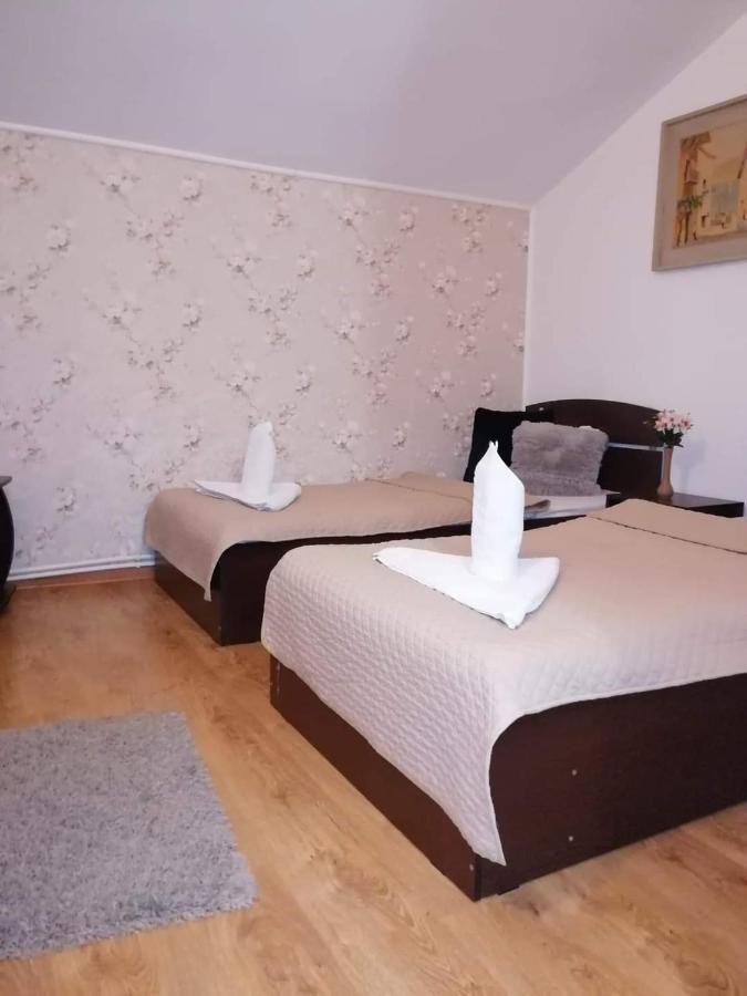 מלון קריובה Casa Regala Ear מראה חיצוני תמונה