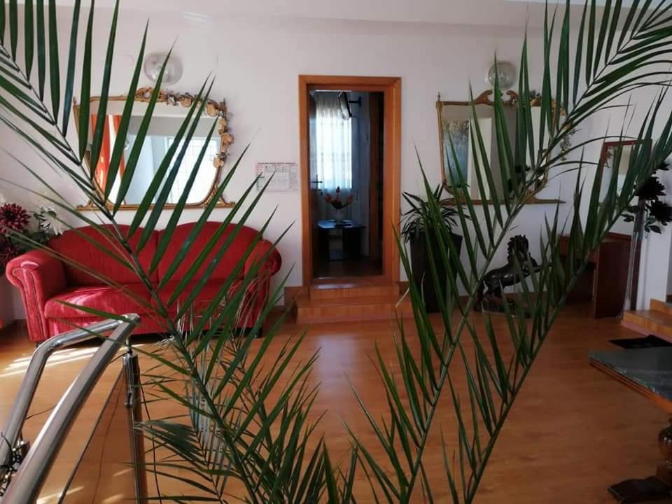 מלון קריובה Casa Regala Ear מראה חיצוני תמונה
